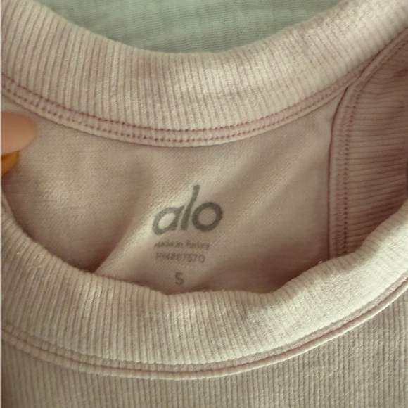 Alo yoga top - Picture 5 of 5